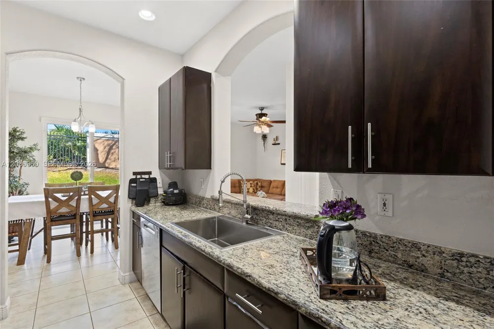 6959 Julia Gardens Dr #0 Coconut Creek, FL 33073