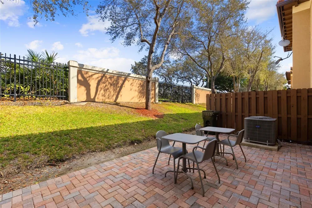 6959 Julia Gardens Dr #0 Coconut Creek, FL 33073