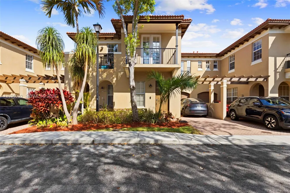 6959 Julia Gardens Dr #0 Coconut Creek, FL 33073