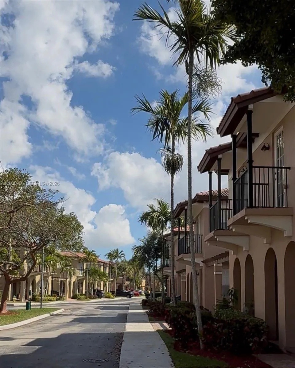 6959 Julia Gardens Dr #0 Coconut Creek, FL 33073