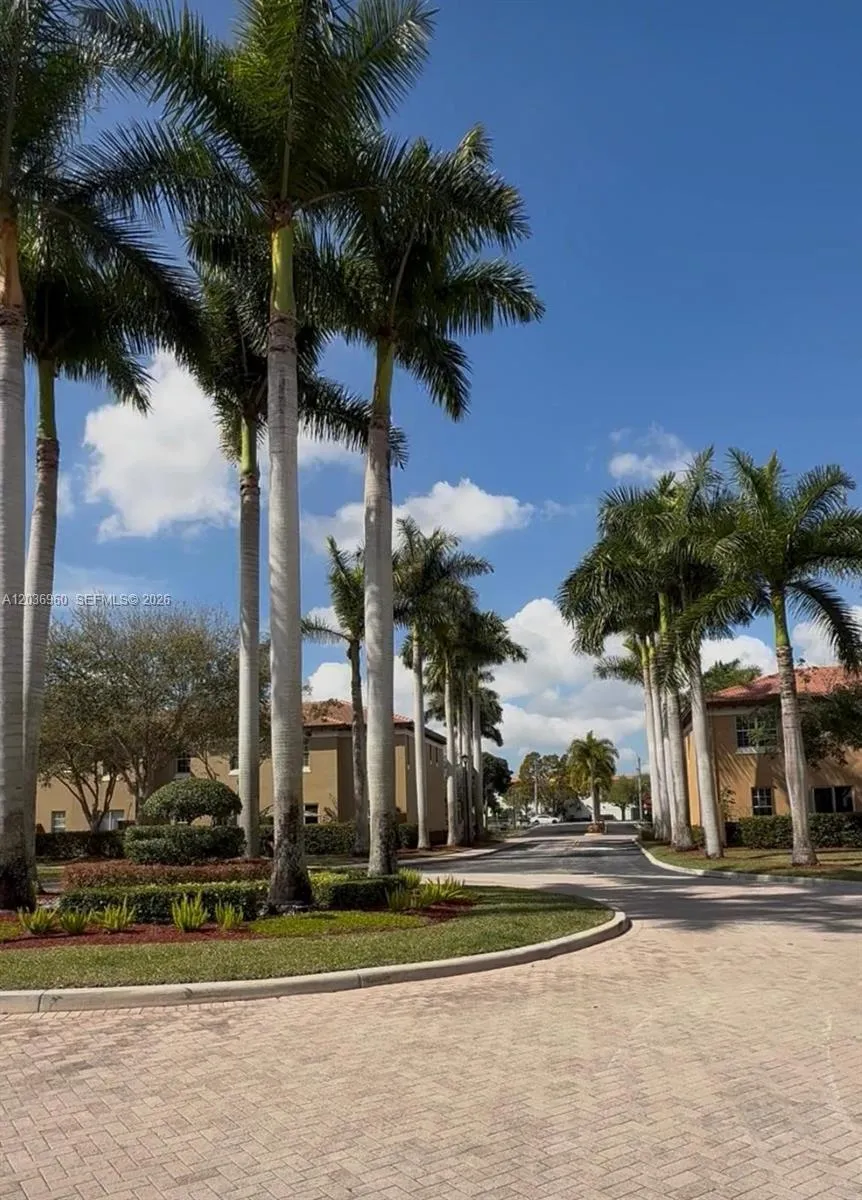 6959 Julia Gardens Dr #0 Coconut Creek, FL 33073