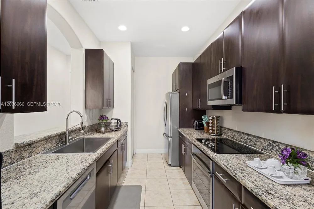6959 Julia Gardens Dr #0 Coconut Creek, FL 33073