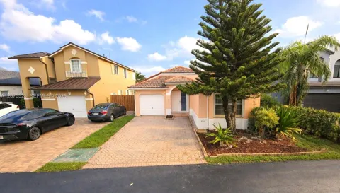 15609 SW 100th Ter