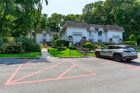 297 Brettonwoods Drive