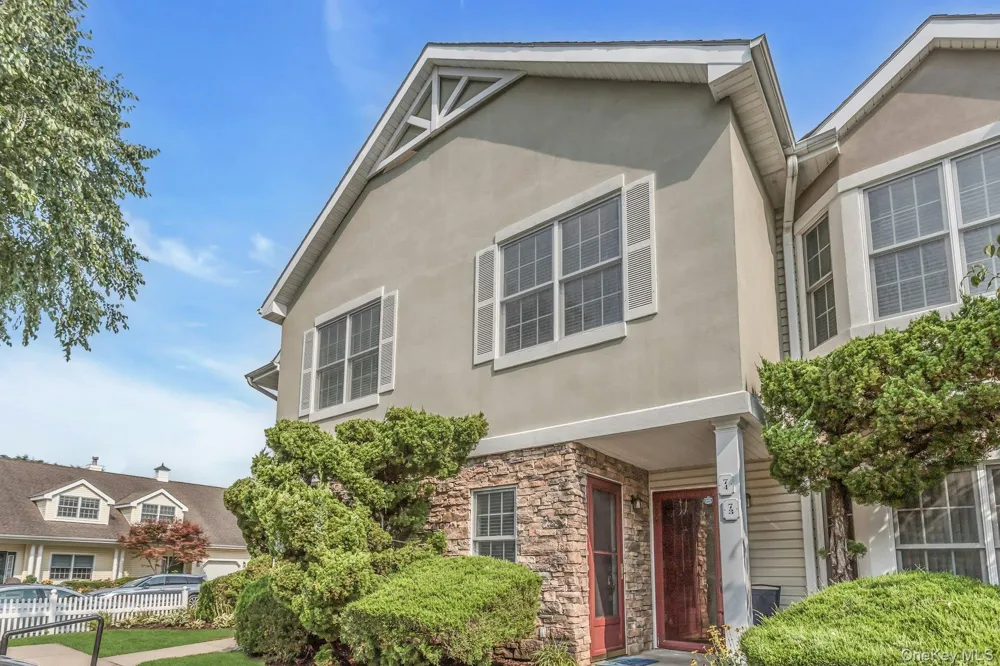 74 Miro Place Port Washington, NY 11050