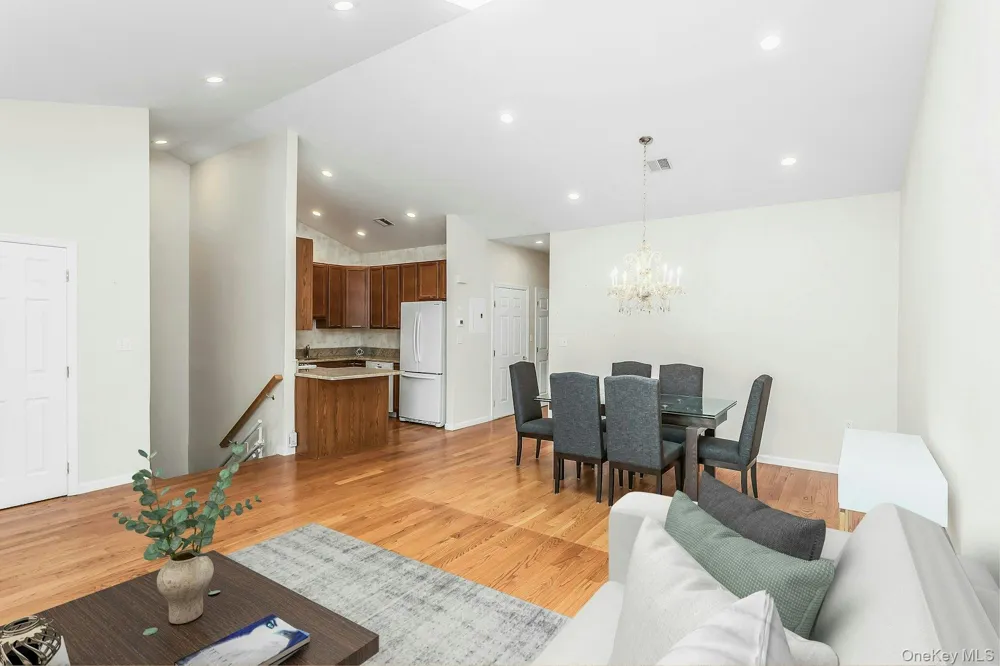 74 Miro Place Port Washington, NY 11050