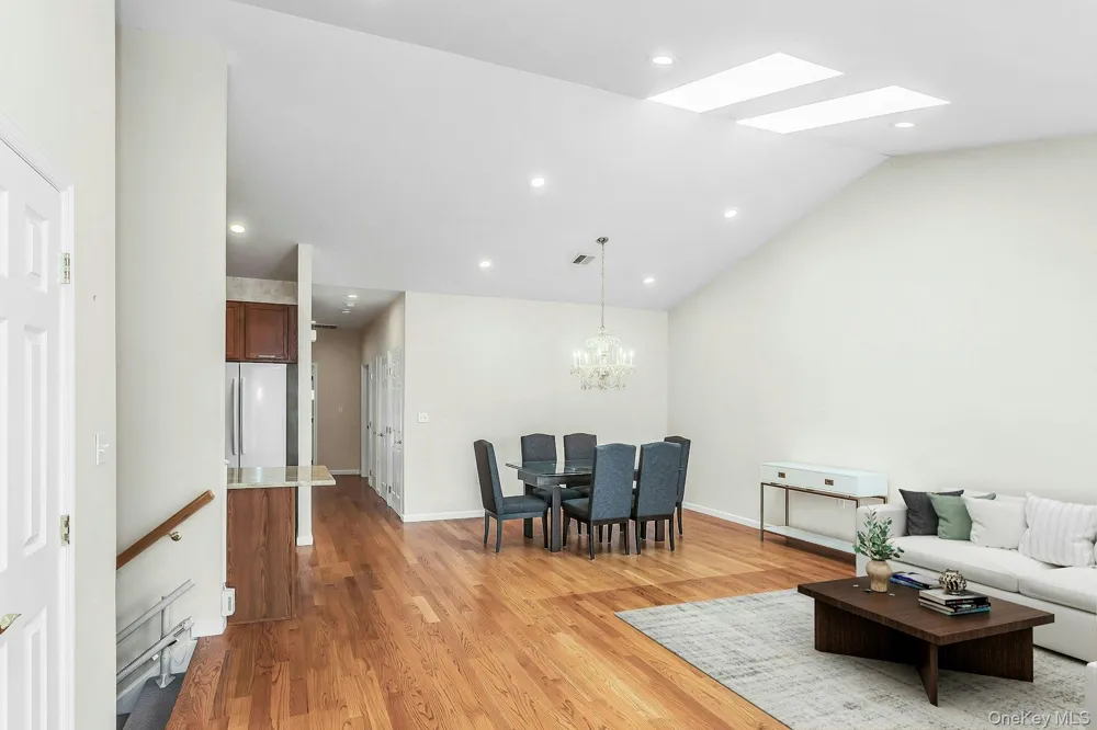 74 Miro Place Port Washington, NY 11050