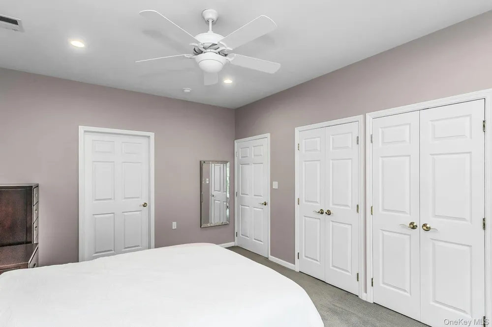 74 Miro Place Port Washington, NY 11050