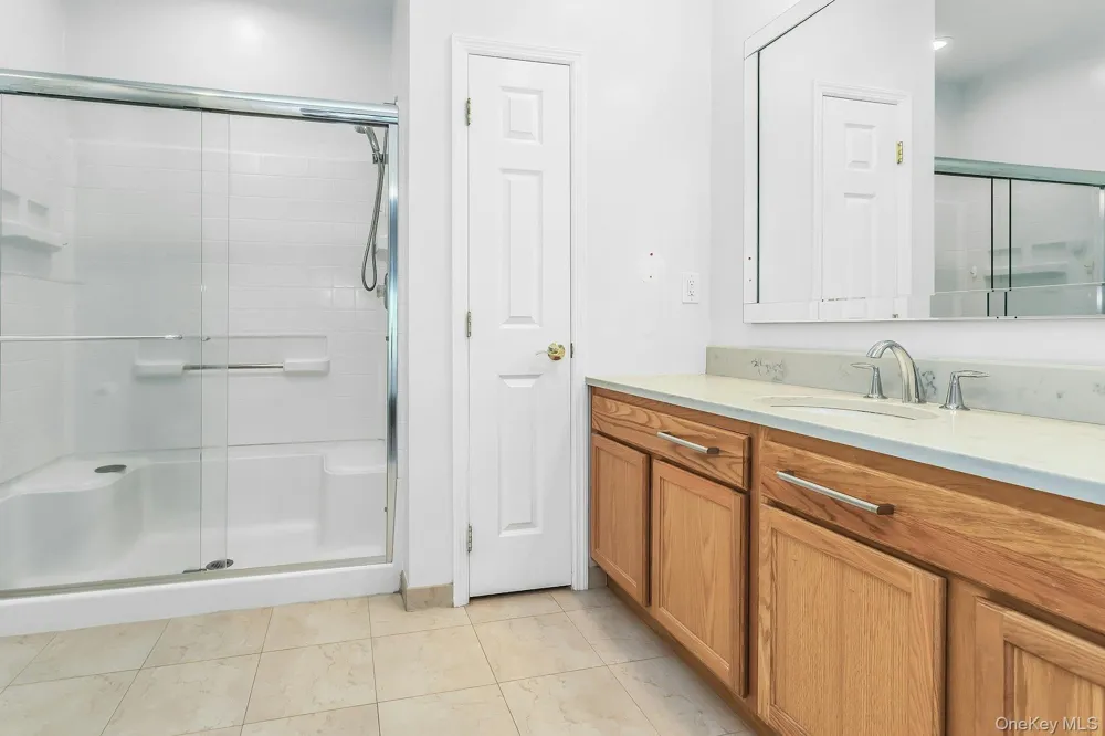 74 Miro Place Port Washington, NY 11050