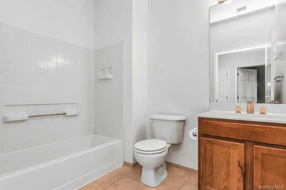 74 Miro Place Port Washington, NY 11050