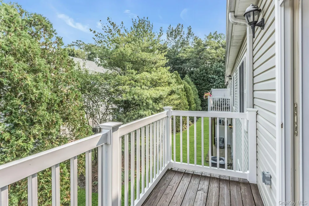74 Miro Place Port Washington, NY 11050