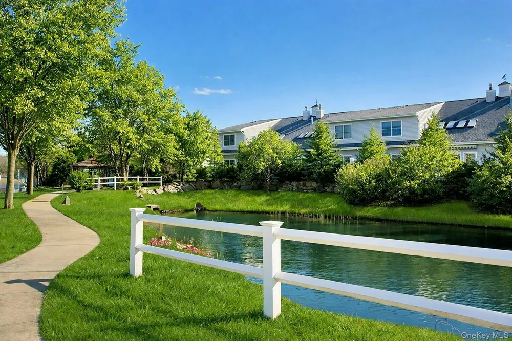 74 Miro Place Port Washington, NY 11050