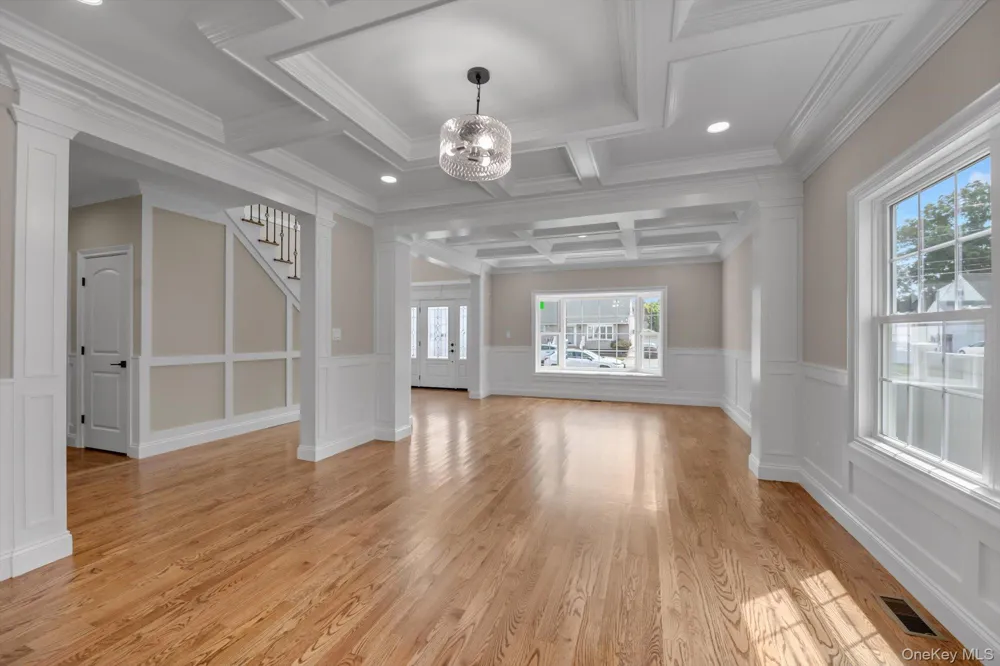 2351 Amherst Street East Meadow, NY 11554