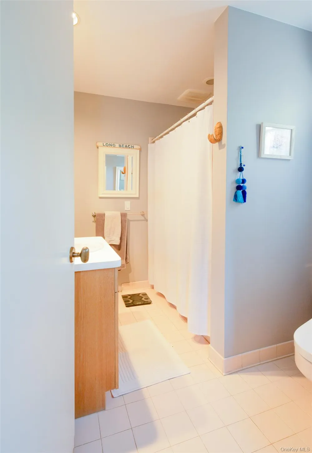 33 Hilltop Road Southampton, NY 11968