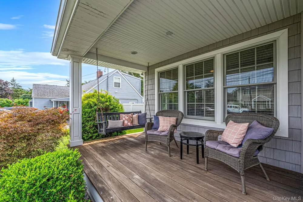 121 Bayway Avenue Bay Shore, NY 11706