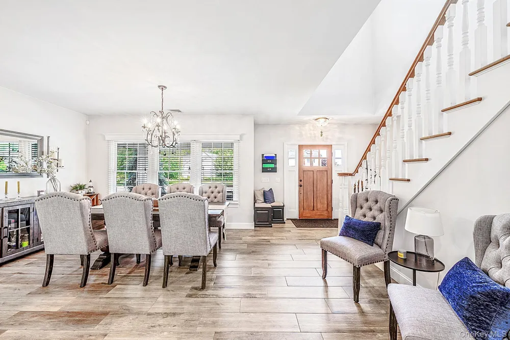 121 Bayway Avenue Bay Shore, NY 11706