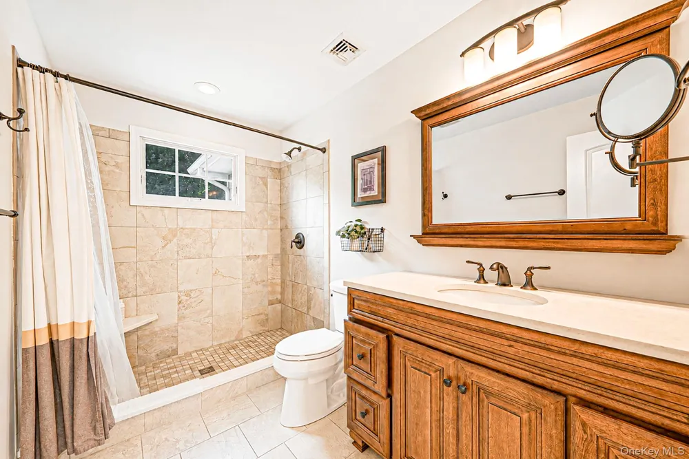 121 Bayway Avenue Bay Shore, NY 11706