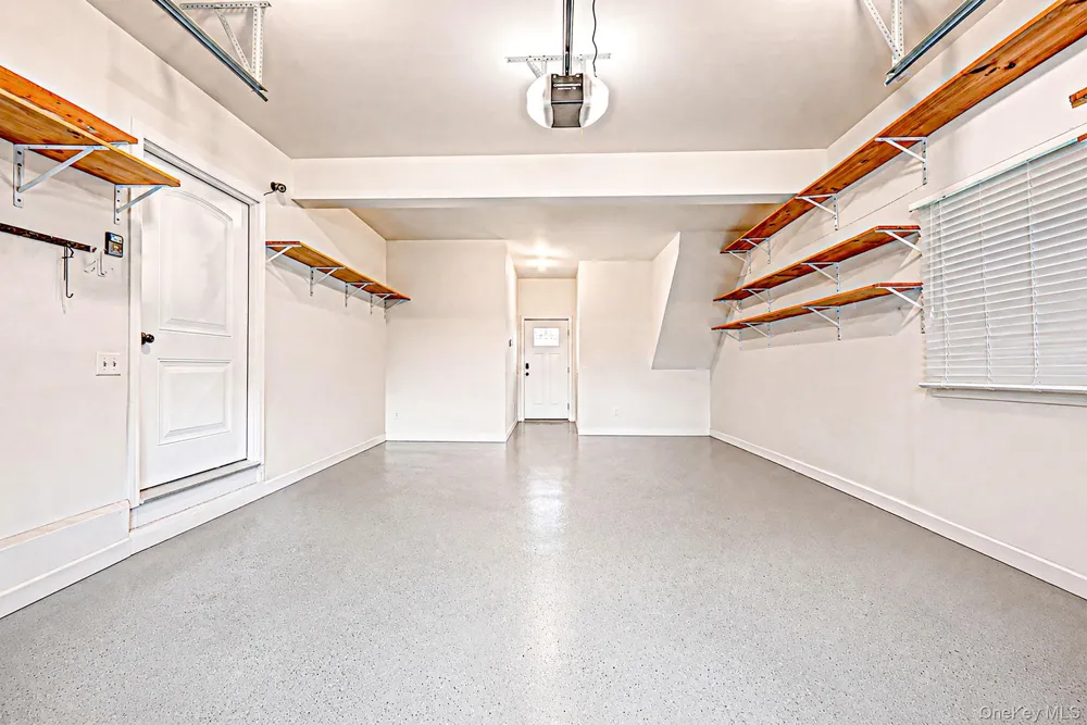 121 Bayway Avenue Bay Shore, NY 11706