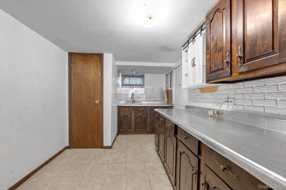 146 Claflin Boulevard Franklin Square, NY 11010