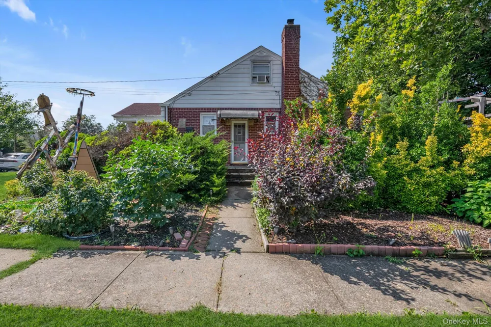 146 Claflin Boulevard Franklin Square, NY 11010
