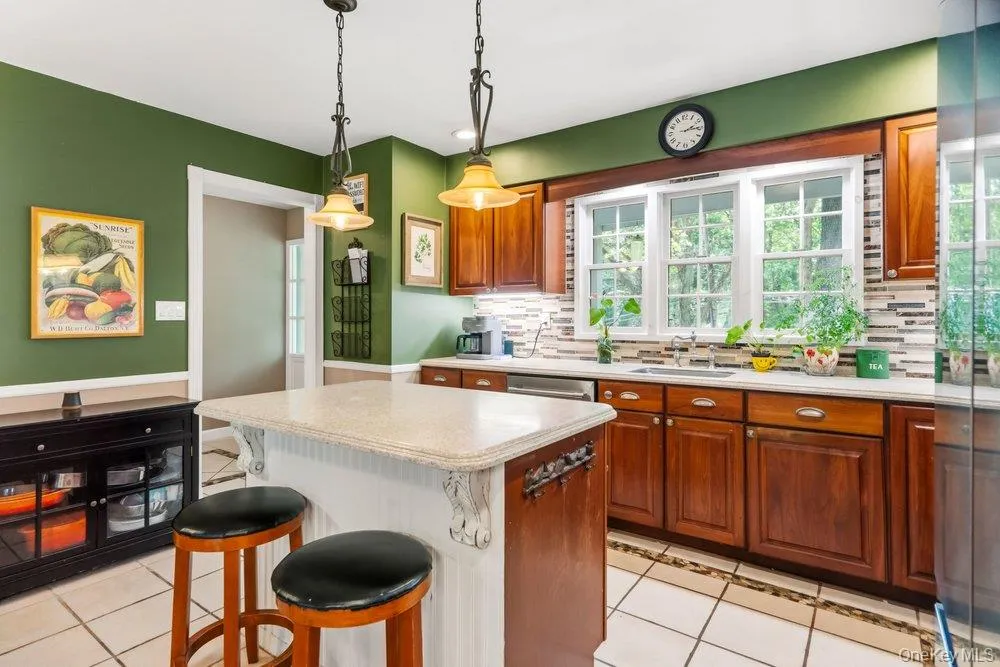 9 Dillmont Drive Smithtown, NY 11787