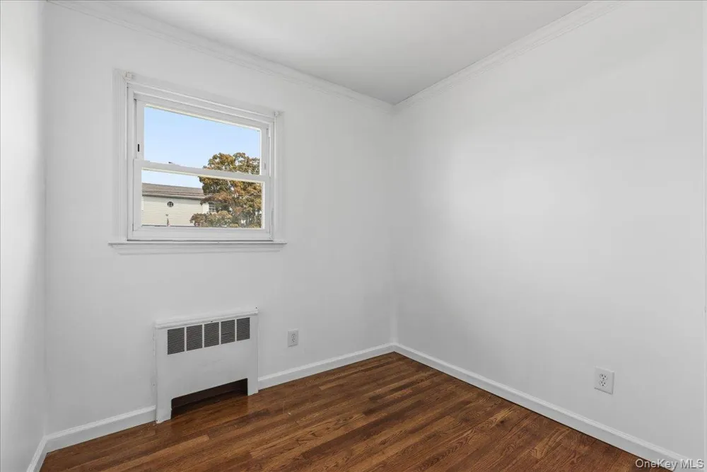 4 Cecil Place Hicksville, NY 11801