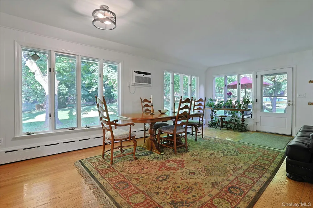 10 Linda Drive Suffern, NY 10901