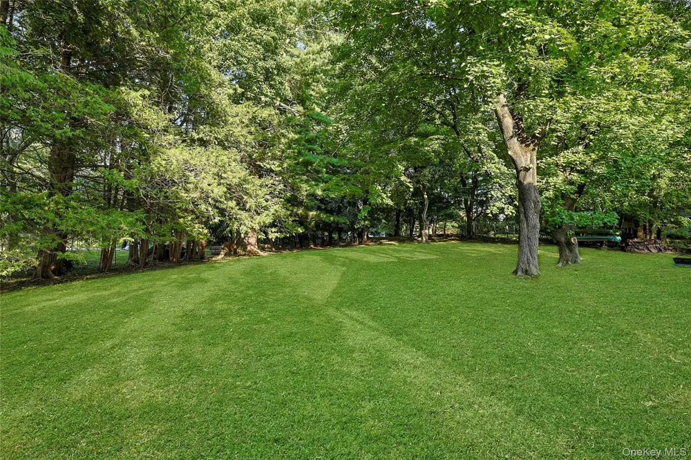 10 Linda Drive Suffern, NY 10901