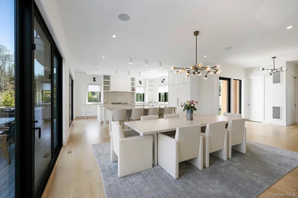130 Highview Drive Sag Harbor, NY 11963