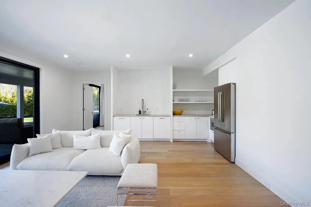 130 Highview Drive Sag Harbor, NY 11963