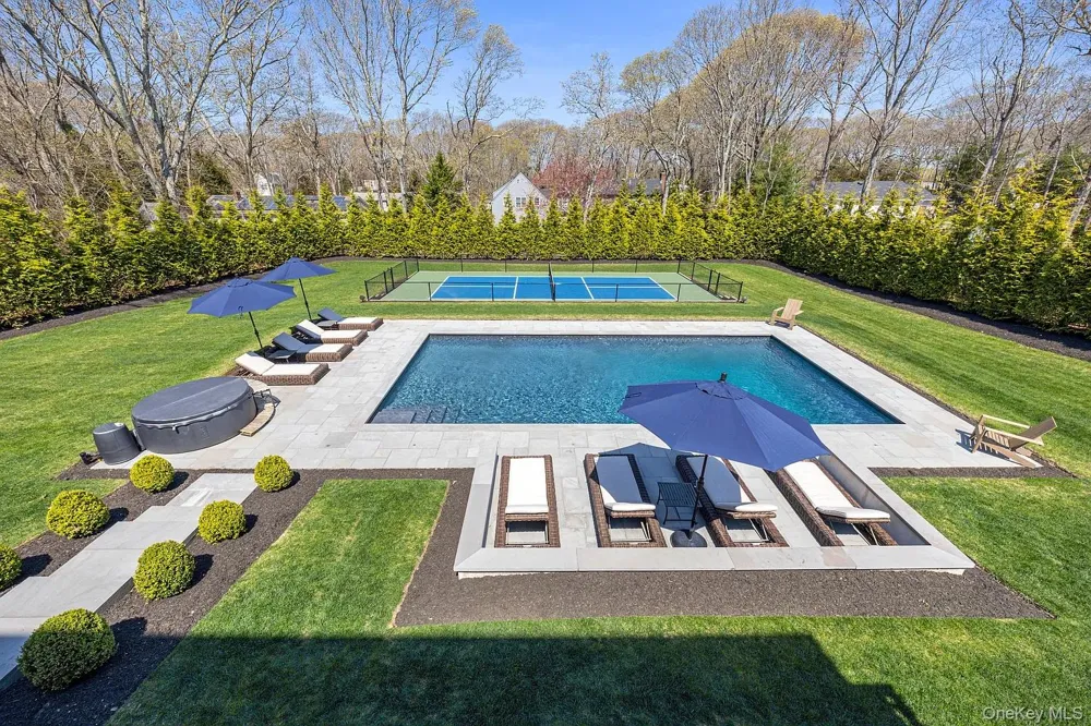 130 Highview Drive Sag Harbor, NY 11963