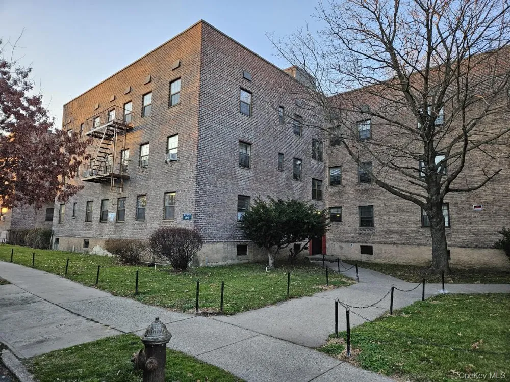 144-17 79 AVENUE #2D Kew Garden Hills, NY 11367