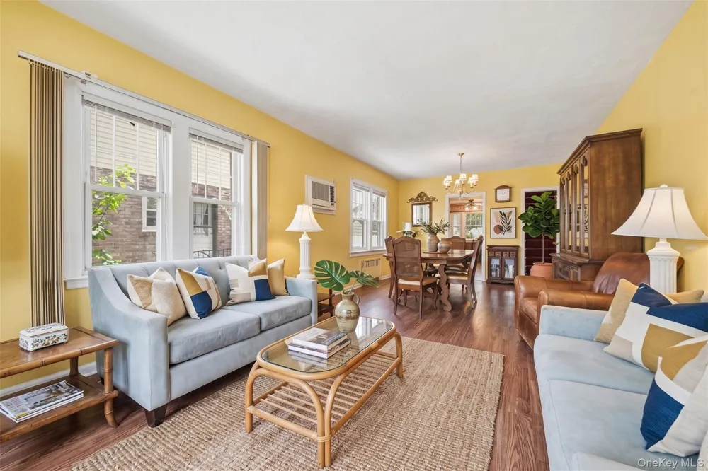 2320 Saratoga Street Oceanside, NY 11572
