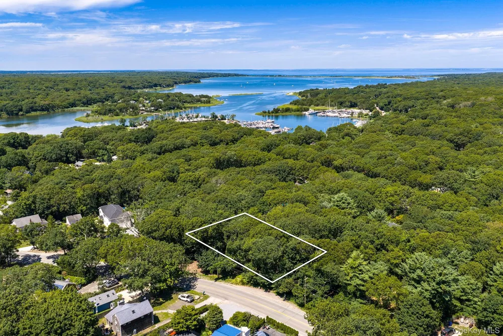 21 & 23 Abraham's Path (Also called Pavilion Place) Path East Hampton, NY 11937