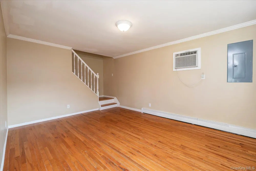9 Robinson Drive Shirley, NY 11967