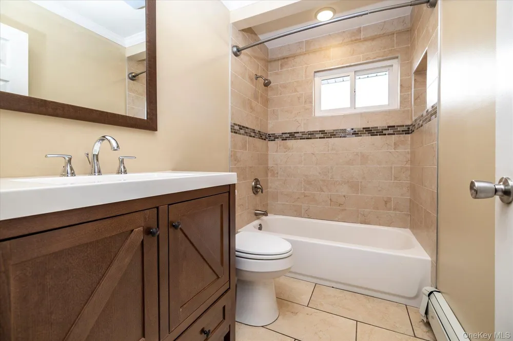 9 Robinson Drive Shirley, NY 11967