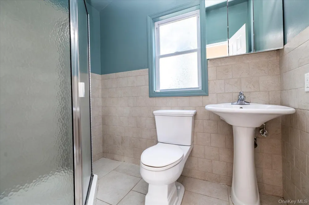 9 Robinson Drive Shirley, NY 11967