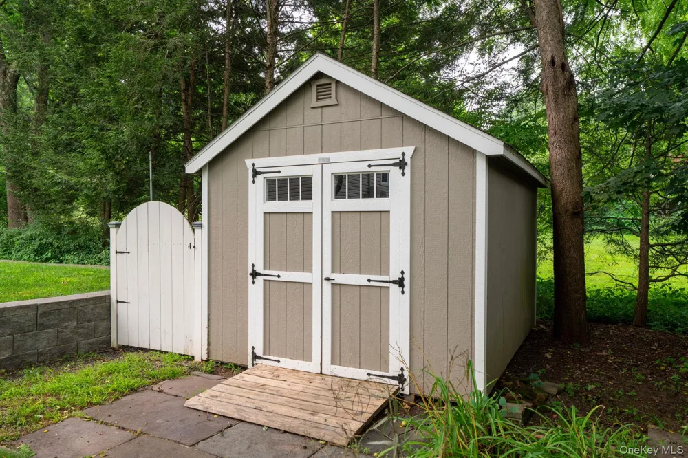 128 Rosa Lane Hurley, NY 12443