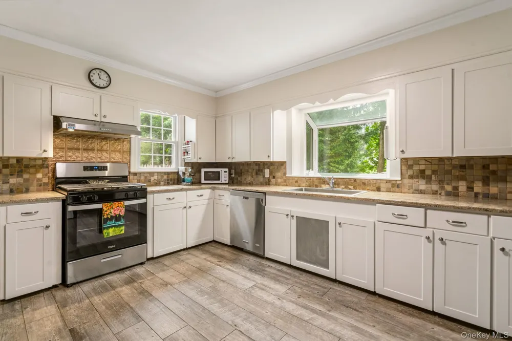 128 Rosa Lane Hurley, NY 12443