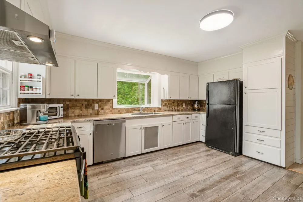 128 Rosa Lane Hurley, NY 12443