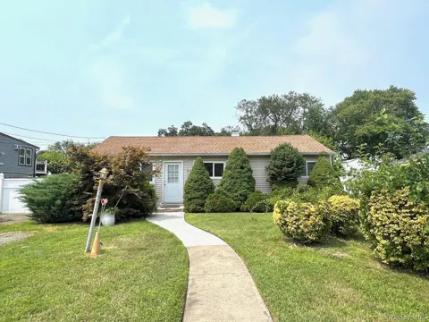 1656 Thompson Drive