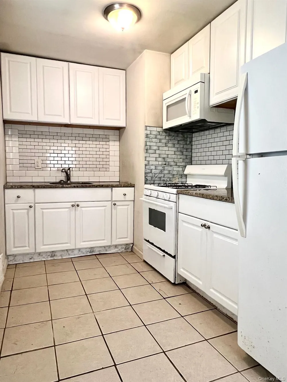 1656 Thompson Drive Bay Shore, NY 11706