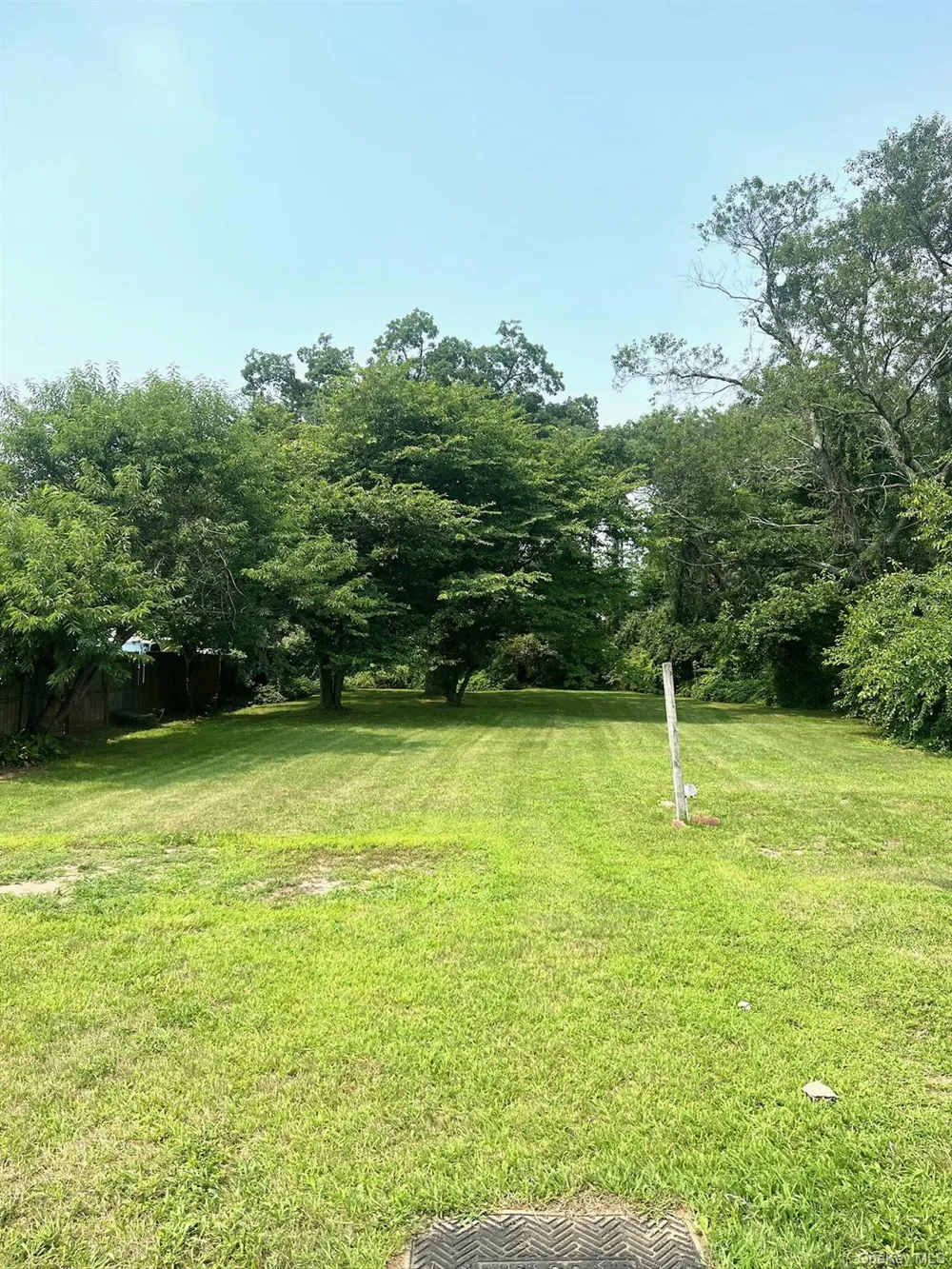 1656 Thompson Drive Bay Shore, NY 11706