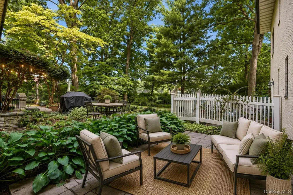 5 Whitehall Road #1L Eastchester, NY 10709