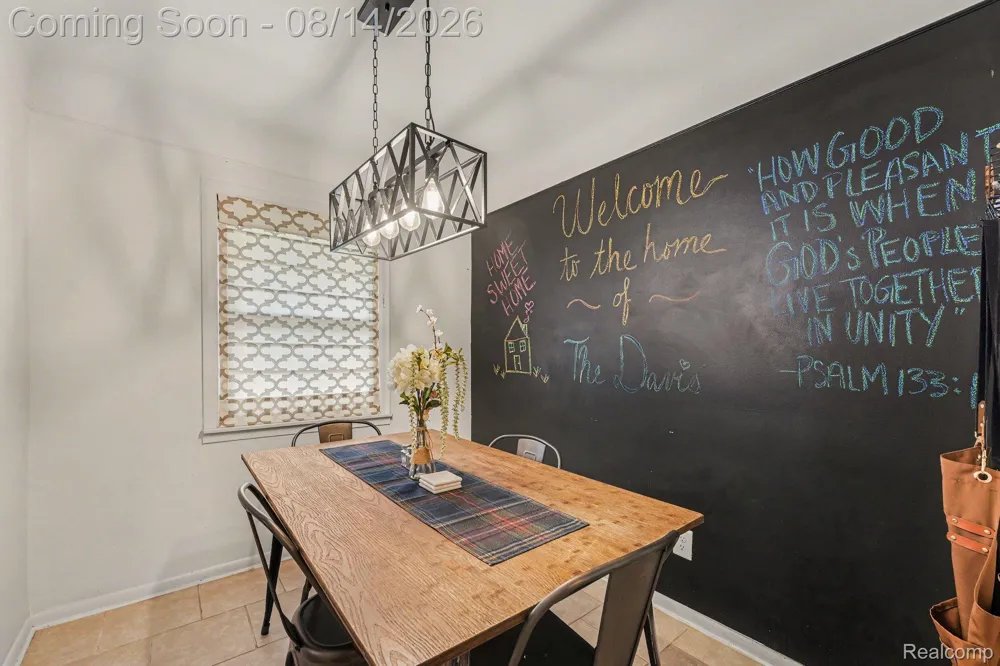 2090 Leblanc Street Lincoln Park City, MI 48146