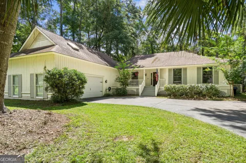 214 Montauk LN