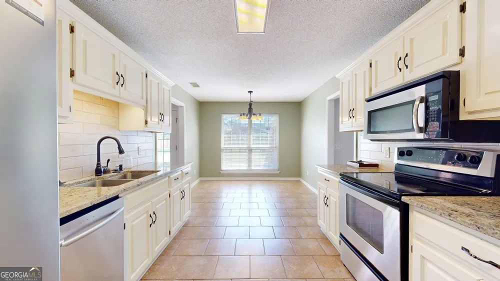 1128 Bartlett DR Statesboro, GA 30461