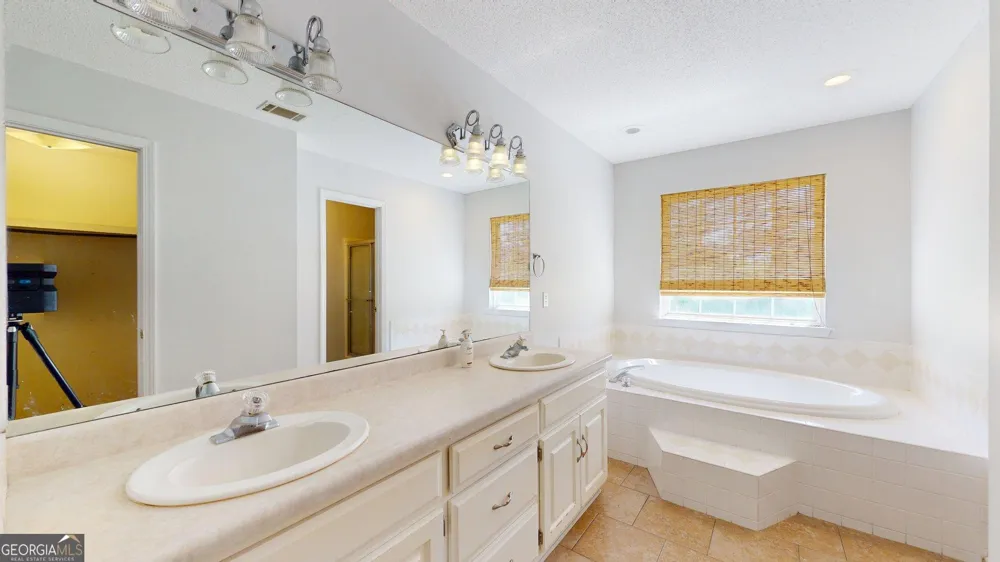 1128 Bartlett DR Statesboro, GA 30461