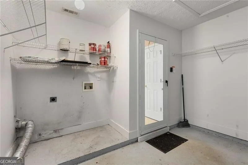 13387 Aventide LN Alpharetta, GA 30004