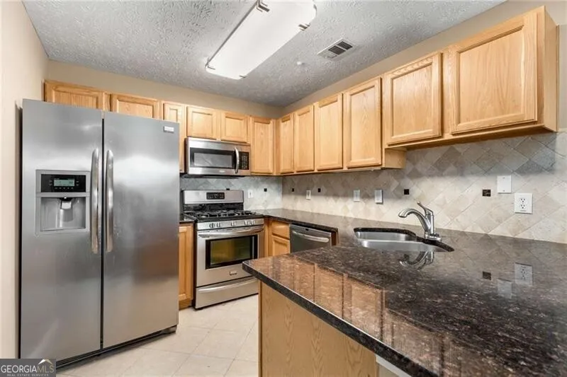 13387 Aventide LN Alpharetta, GA 30004